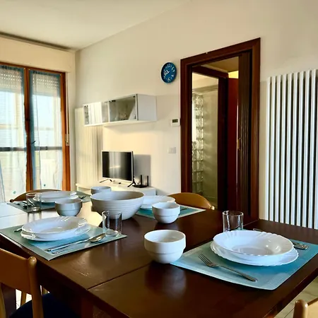 Attico Leonardo Apartmán Lido Adriano