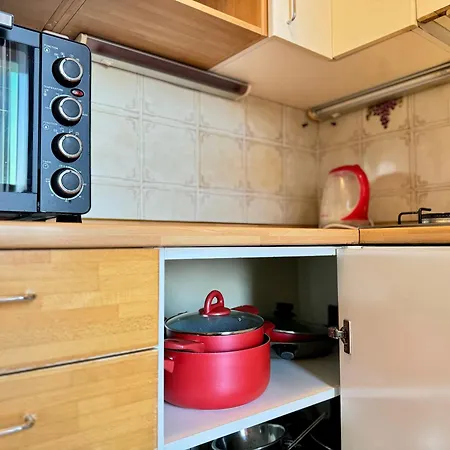 82, Attico Leonardo Apartment