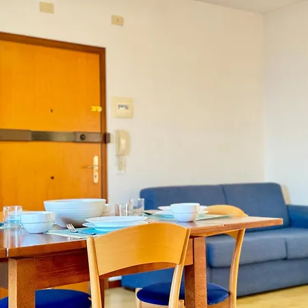 Attico Leonardo Apartmán Lido Adriano