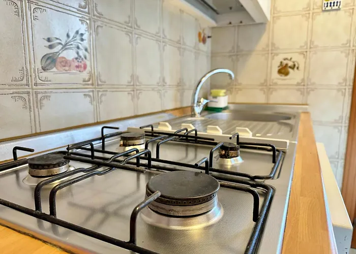 82, Attico Leonardo *