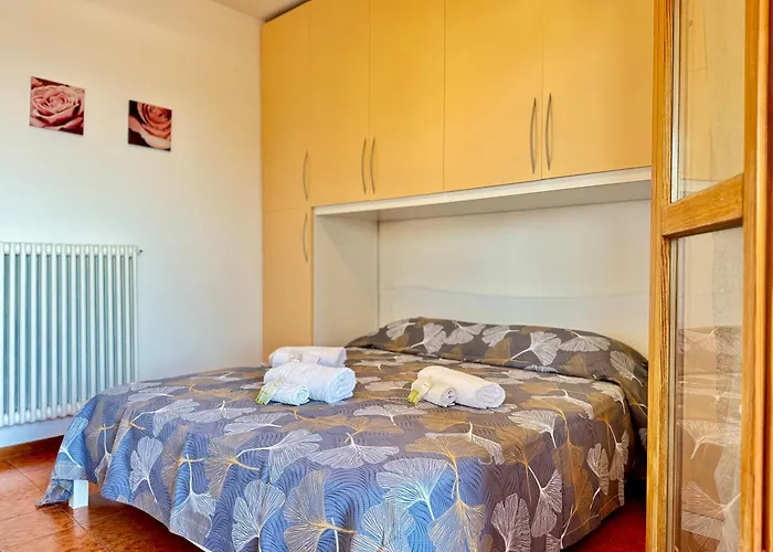 82, Attico Leonardo Lido Adriano