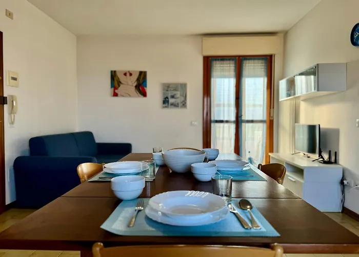 82, Attico Leonardo *