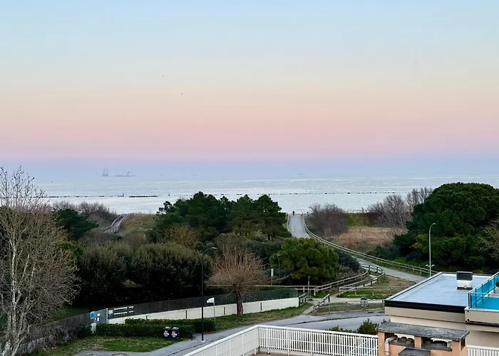 Daire 82, Attico Leonardo