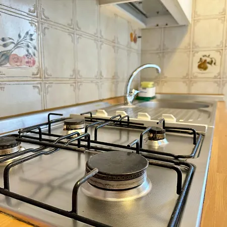 82, Attico Leonardo *