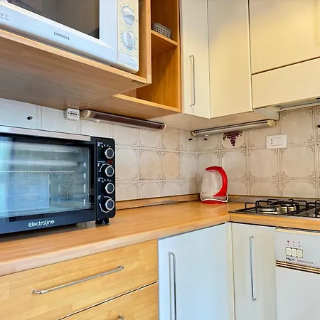 Apartamento 82, Attico Leonardo *