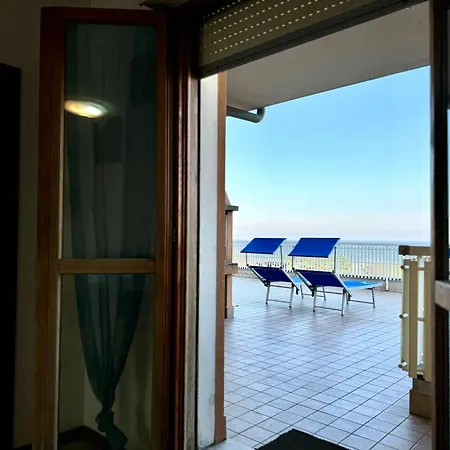 82, Attico Leonardo Apartamento Lido Adriano