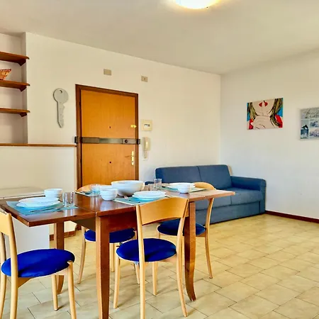 82, Attico Leonardo Апартаменты Лидо-Адриано