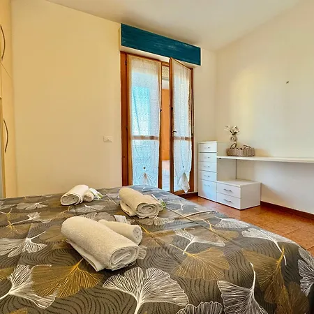 82, Attico Leonardo *