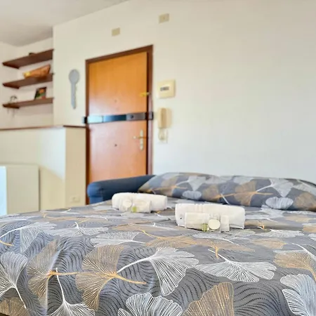 82, Attico Leonardo * Лидо-Адриано