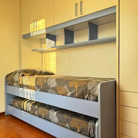 82, Attico Leonardo Apartment *