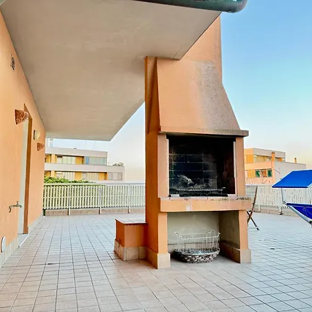 Apartamento 82, Attico Leonardo Lido Adriano