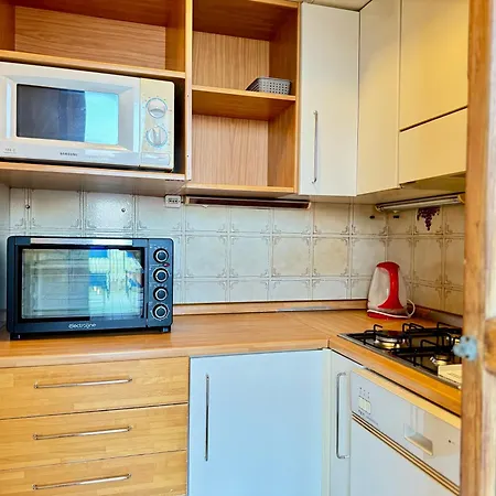Apartment 82, Attico Leonardo *