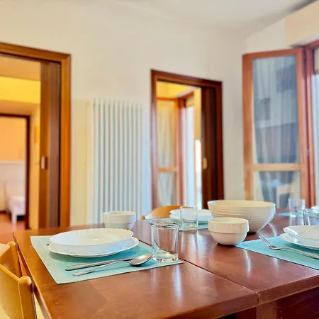 82, Attico Leonardo Апартаменты