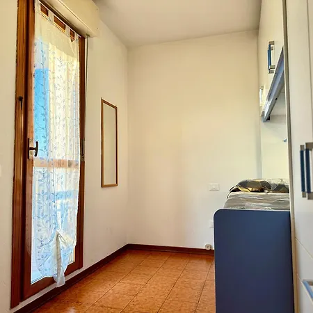 Apartamento 82, Attico Leonardo