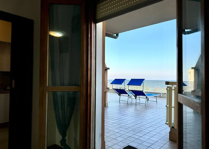 82, Attico Leonardo Διαμέρισμα Lido Adriano