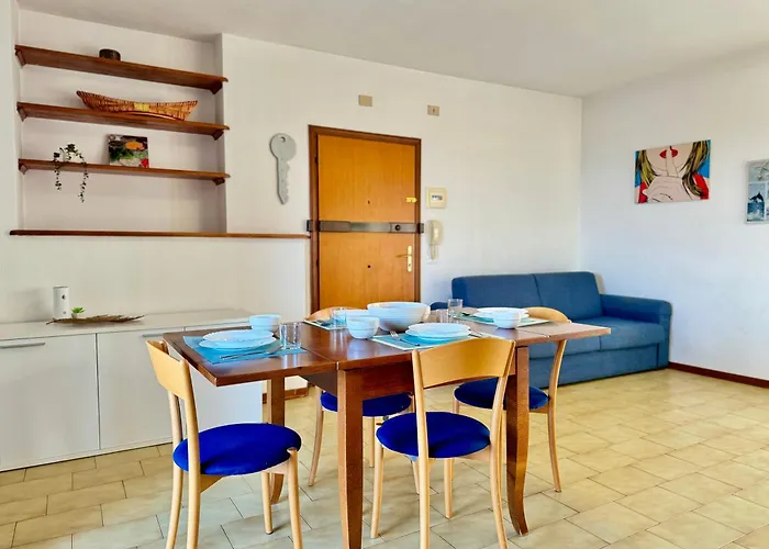 82, Attico Leonardo Διαμέρισμα *