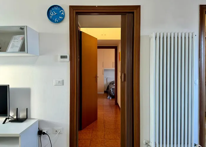 Διαμέρισμα 82, Attico Leonardo *