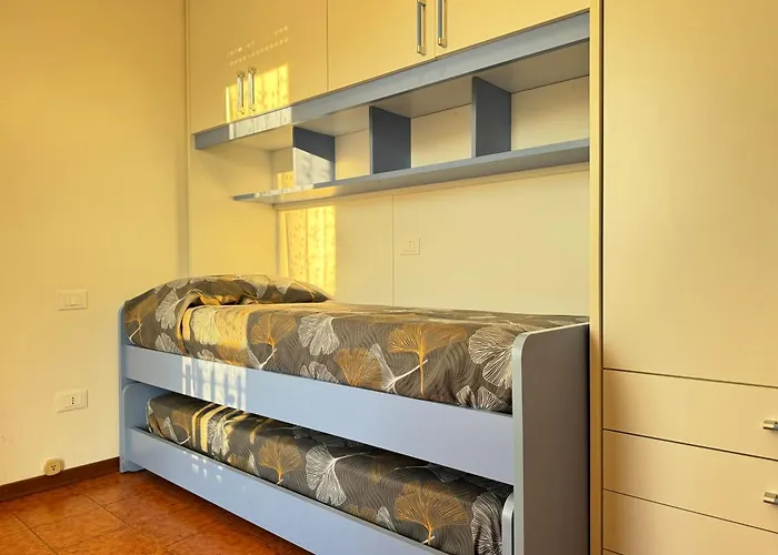 82, Attico Leonardo Daire *