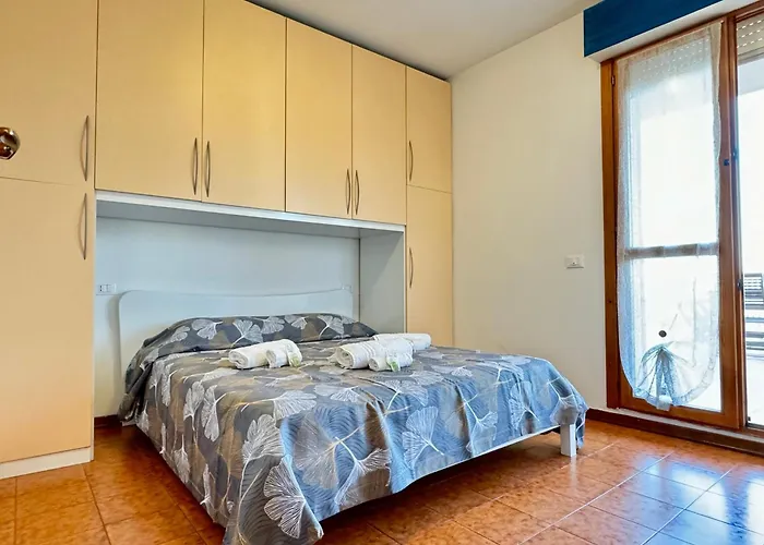 82, Attico Leonardo Διαμέρισμα